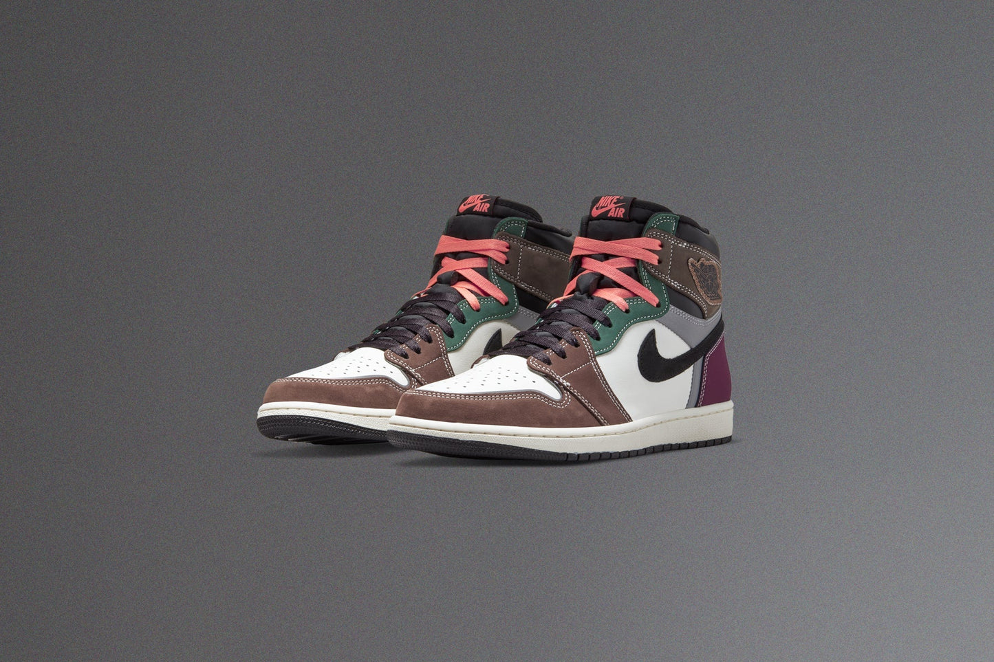 Air Jordan 1 Retro High OG - Black/Archaeo Brown